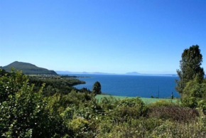 Nestled Atop the Lane - Pukawa Bay Holiday Home